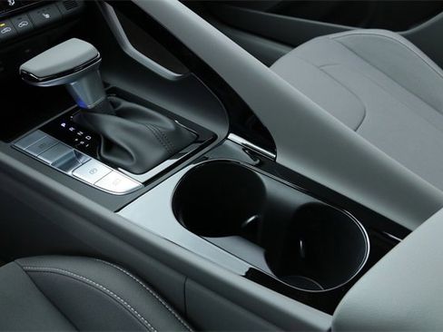 New 2026 Hyundai Elantra SEL Sport image 16