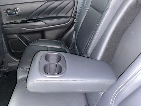 Used 2022 Mitsubishi Outlander SEL AWD/4WD image 13