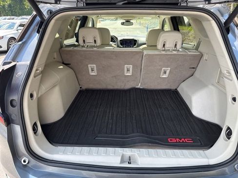 Used 2018 GMC Terrain Denali w/ Advanced Safety Package image 28