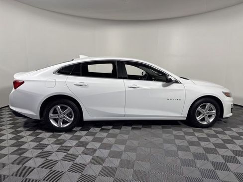 Used 2024 Chevrolet Malibu LT FWD image 9