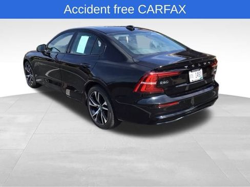 Used 2024 Volvo S60 B5 Core image 4