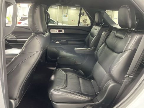 Used 2021 Ford Explorer ST w/ Equipment Group 401A image 23