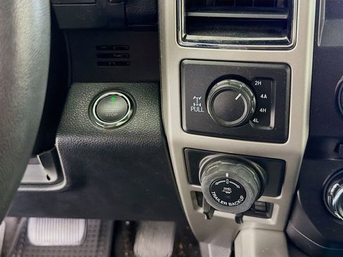 Used 2018 Ford F150 Lariat AWD/4WD image 34