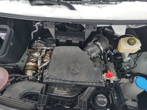 Used 2025 Mercedes-Benz Sprinter 2500 image 29