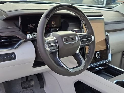 New 2026 GMC Acadia Denali w/ Super Cruise Package image 19