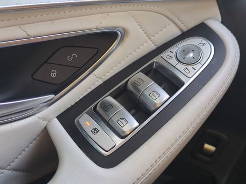 Used 2018 Mercedes-Benz GLC 300 image 28