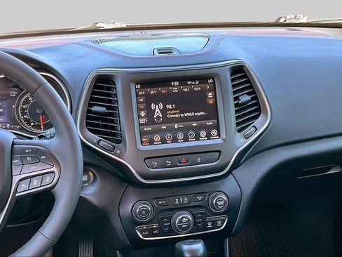Used 2023 Jeep Cherokee Trailhawk w/ Premium Leather Package AWD/4WD image 6