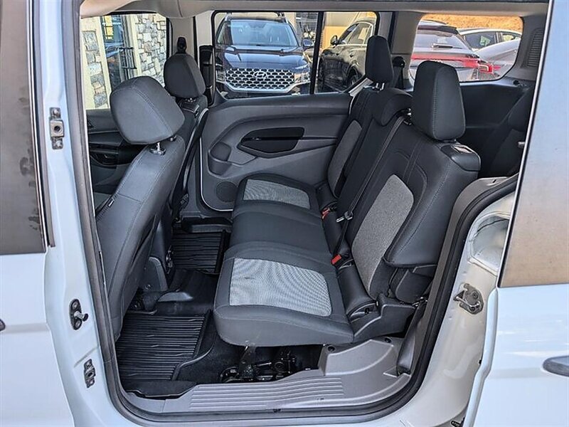 Used 2020 Ford Transit Connect XL FWD image 25