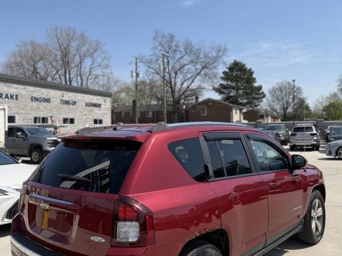Used 2017 Jeep Compass High Altitude AWD/4WD image 7