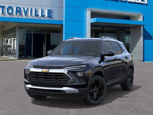 New 2026 Chevrolet TrailBlazer LT w/ Midnight Edition FWD image 6
