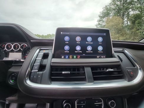 Used 2021 Chevrolet Tahoe Z71 image 18