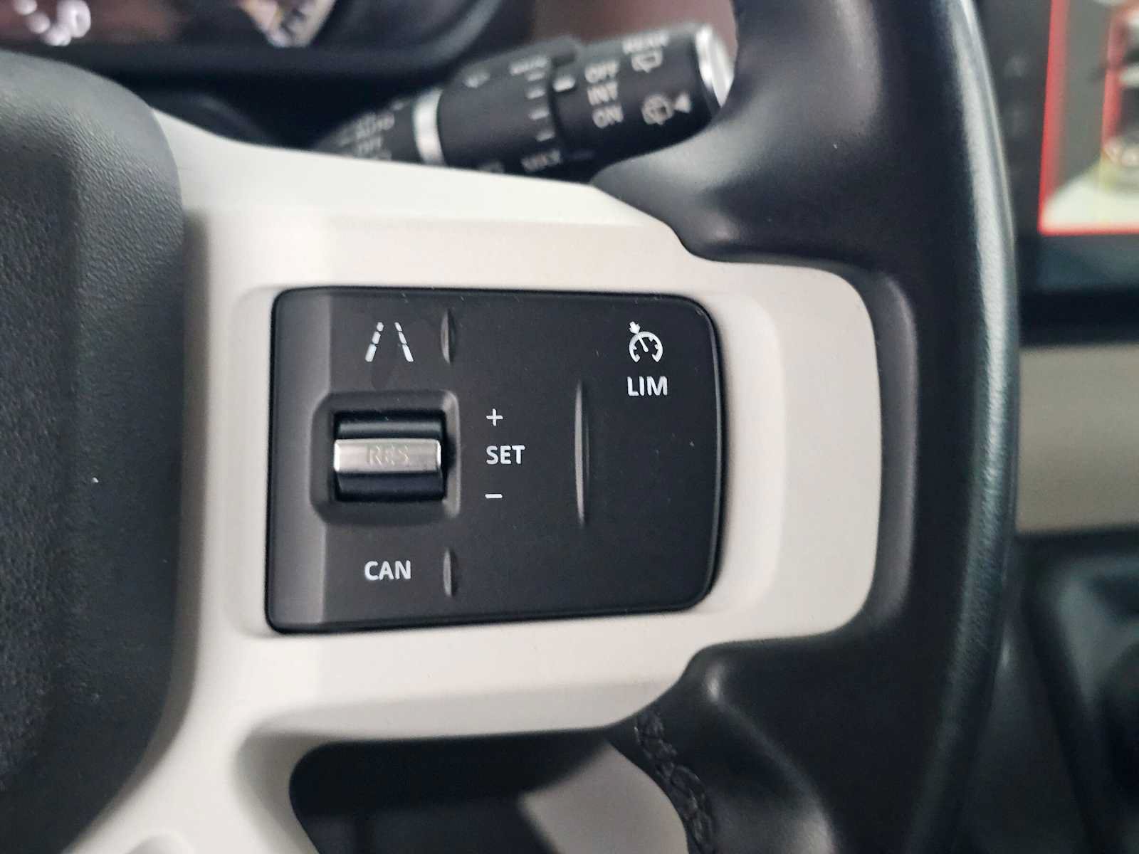 Used 2023 Land Rover Defender 110 S AWD/4WD image 29