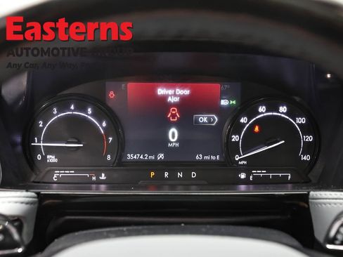Used 2022 Lincoln Corsair AWD w/ Premium Package image 18