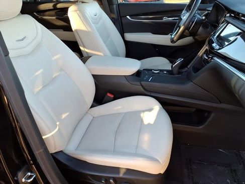 Used 2023 Cadillac XT6 Sport w/ Technology Package image 24