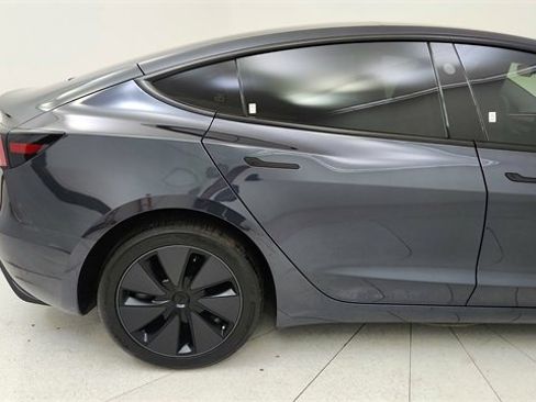 Used 2025 Tesla Model 3 Long Range image 12