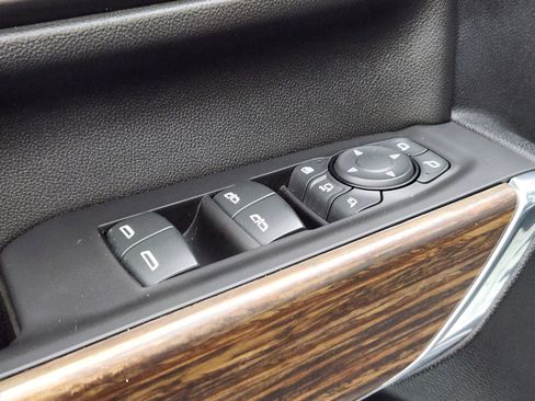 Used 2020 Chevrolet Silverado 2500 High Country w/ Z71 Off-Road Package image 17