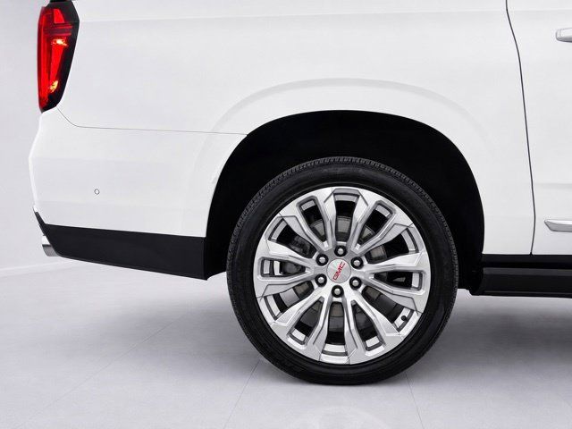 Certified 2024 GMC Yukon XL Denali w/ Denali Reserve Package AWD/4WD image 9