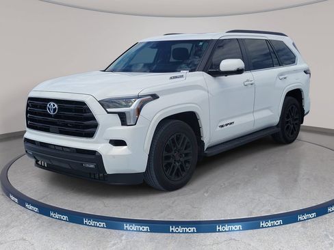 Used 2024 Toyota Sequoia SR5 w/ SR5 Premium Package AWD/4WD image 1