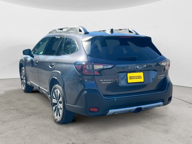 Certified 2025 Subaru Outback Touring AWD/4WD image 7