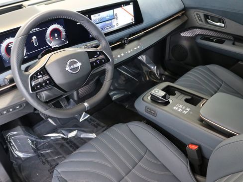 Used 2024 Nissan Ariya AWD image 20