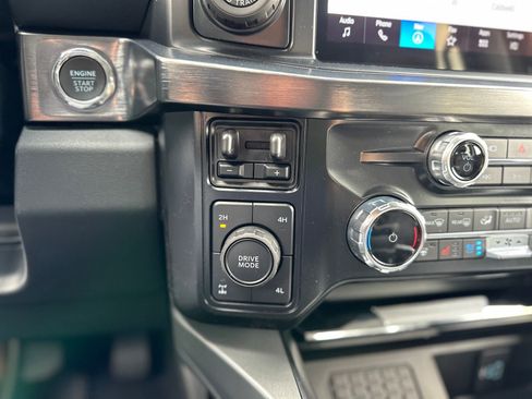 New 2025 Ford F250 Lariat w/ Lariat Ultimate Package image 45