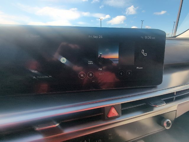 Used 2024 Kia Sorento S w/ Panoramic Sunroof Package FWD image 15
