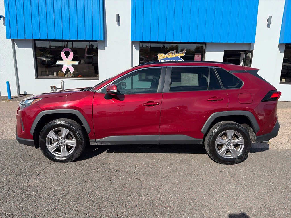 Used 2022 Toyota RAV4 XLE w/ Convenience Package AWD/4WD image 9