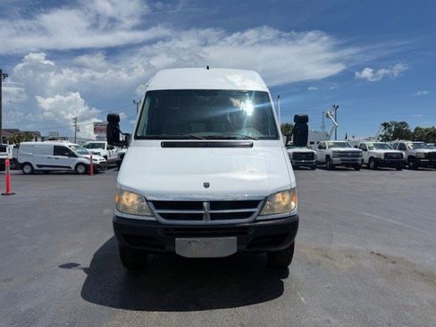 Used 2005 Dodge Sprinter 3500 w/ PWR Convenience Group image 3