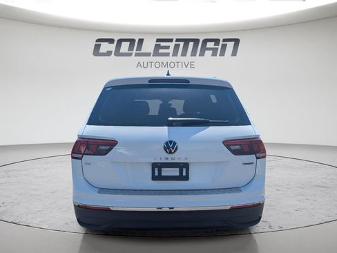Used 2022 Volkswagen Tiguan SE AWD/4WD image 5