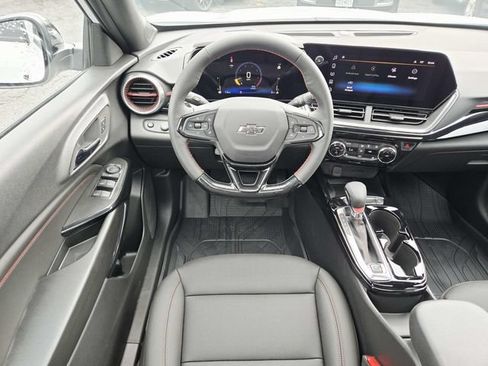 New 2026 Chevrolet Trax RS w/ Sunroof Package FWD image 8