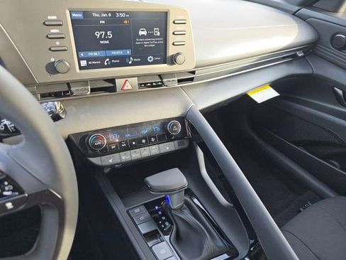 New 2026 Hyundai Elantra SEL Sport Premium FWD image 22