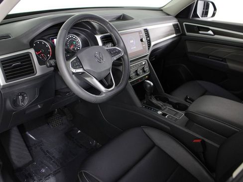 Used 2021 Volkswagen Atlas SE image 17