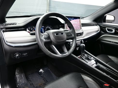 Used 2023 Jeep Compass Limited AWD/4WD image 15