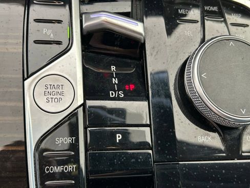 Used 2024 BMW X6 xDrive40i AWD/4WD image 9