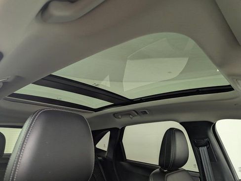 Used 2024 Ford Escape Platinum w/ Premium Technology Package image 26