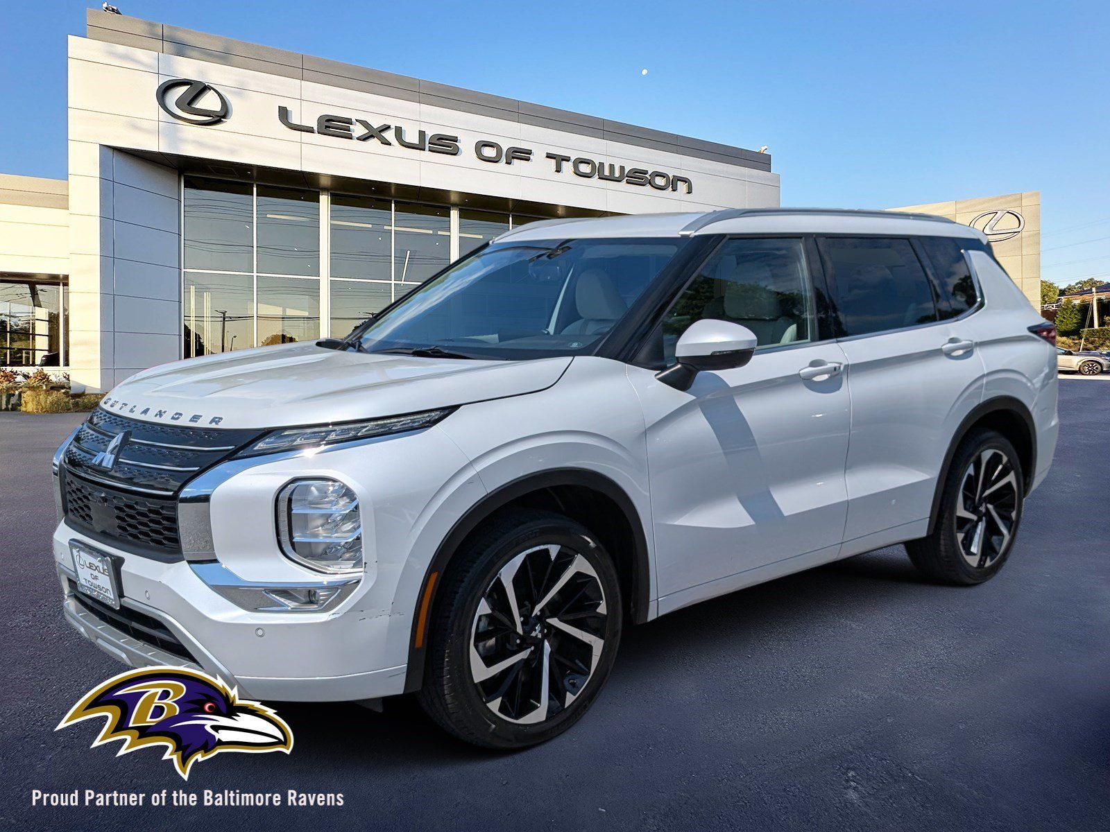 Used 2022 Mitsubishi Outlander SEL FWD image 1