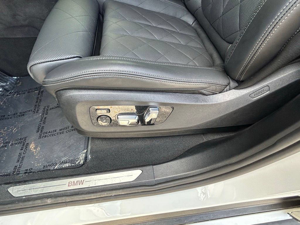 Used 2026 BMW X5 sDrive40i RWD image 13