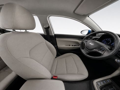 Used 2018 Hyundai Elantra Value Edition FWD image 11