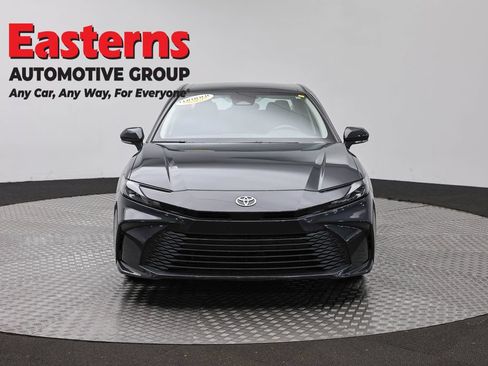 Used 2025 Toyota Camry LE FWD image 2