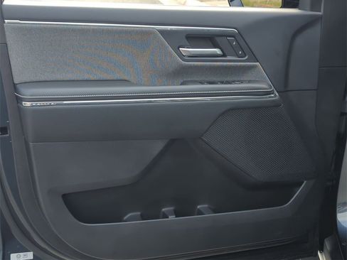 Used 2026 GMC Sierra EV Elevation image 18