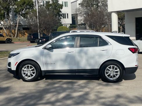 Used 2024 Chevrolet Equinox LT image 3
