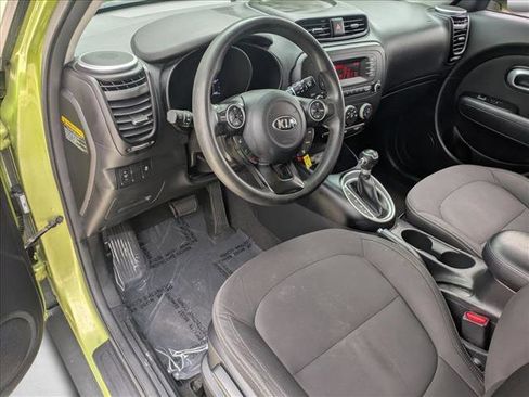 Used 2016 Kia Soul image 9