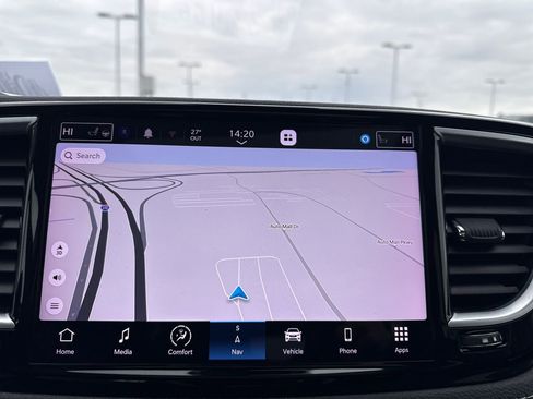 Used 2022 Chrysler Pacifica Limited image 21