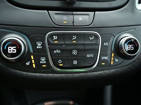 Used 2023 Chevrolet Malibu LT image 33