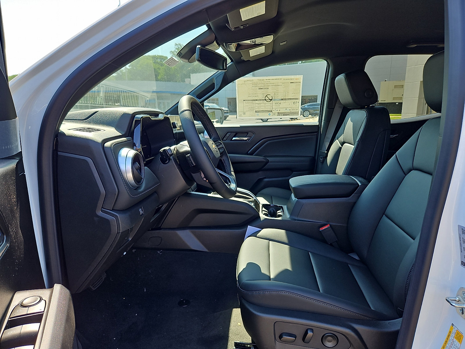 New 2026 Chevrolet Colorado LT w/ LT Convenience Package AWD/4WD image 6