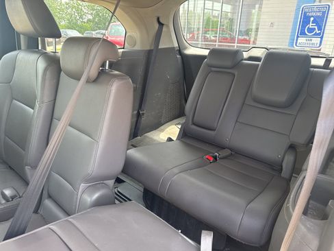 Used 2016 Honda Odyssey Touring Elite image 10