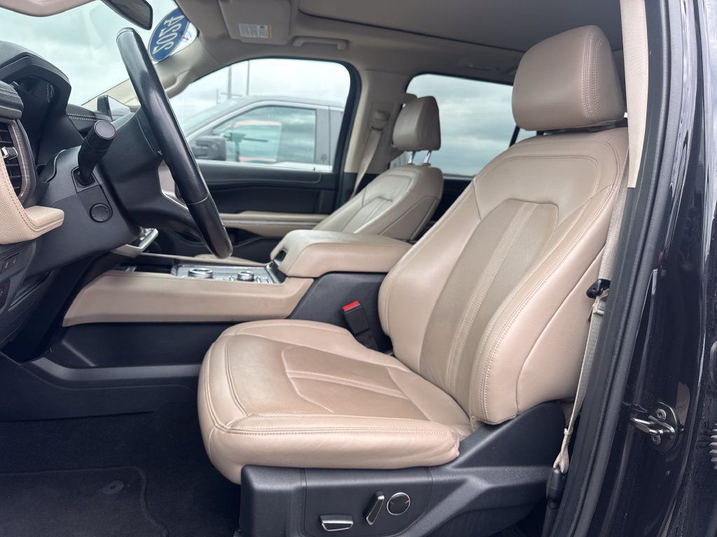 Used 2024 Ford Expedition Limited AWD/4WD image 13
