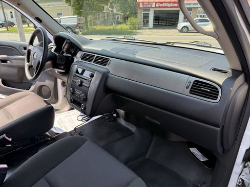 Used 2012 Chevrolet Tahoe 4WD w/ Skid Plate Package image 20