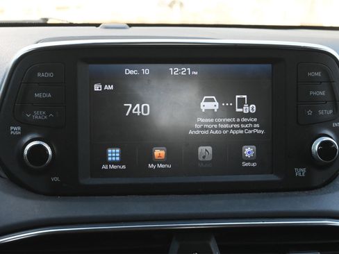 Used 2019 Hyundai Santa Fe SE image 12