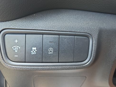 Certified 2025 Kia Soul LX w/ LX Technology Package FWD image 25